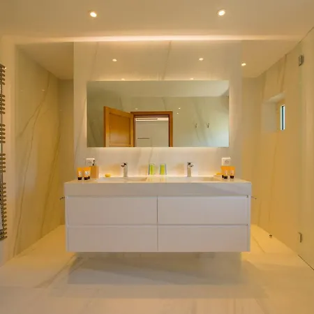 20 Guests Amazing In Great Location, Saint-tropez Вилла